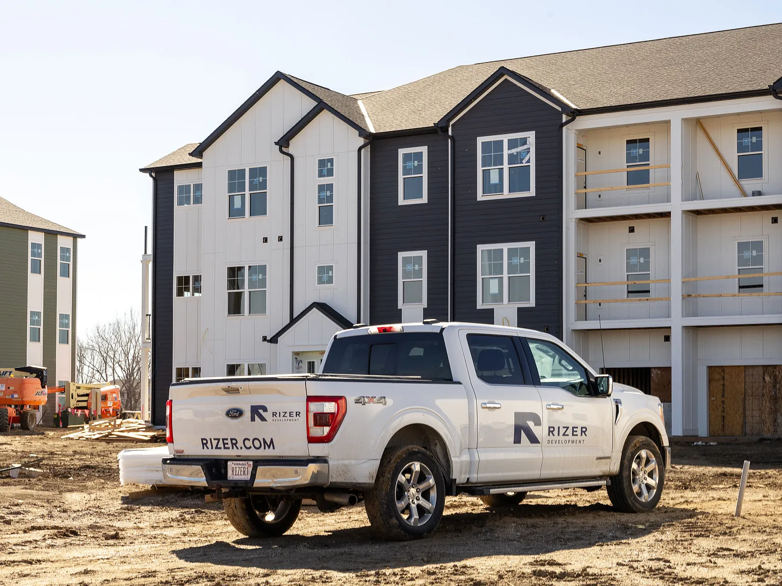 Nyla Creek Apartments — Photo 2