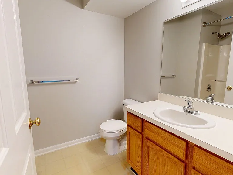2767 S Knightsbridge Cir — Photo 17