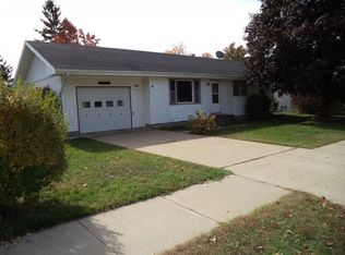 1214 Clark St, Waupaca, WI 54981