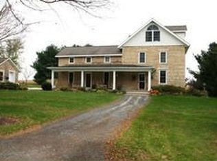 8467 E Pleasant View Rd, Davis, IL 61019