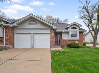 4403 Stone Wood Ct, Saint Louis, MO 63128