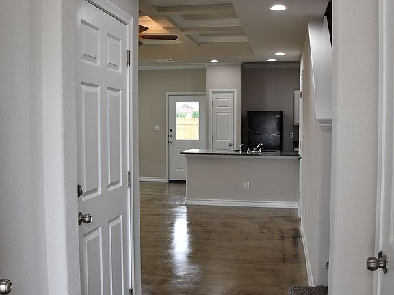 4th image of 6418 Melanzane Ave