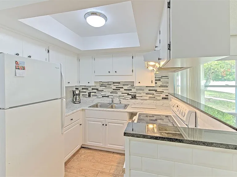 4313 Tahitian Gardens Cir #A — Photo 12