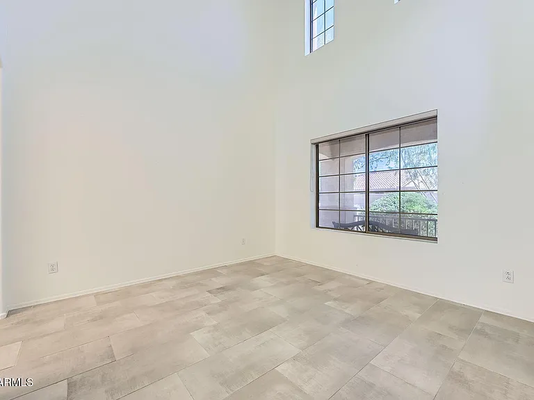 10310 E Le Marche Dr — Photo 7