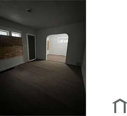 12315 Revere Ave — Photo 3