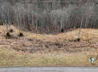 447 Aviators Poin, Eleanor, WV 25070