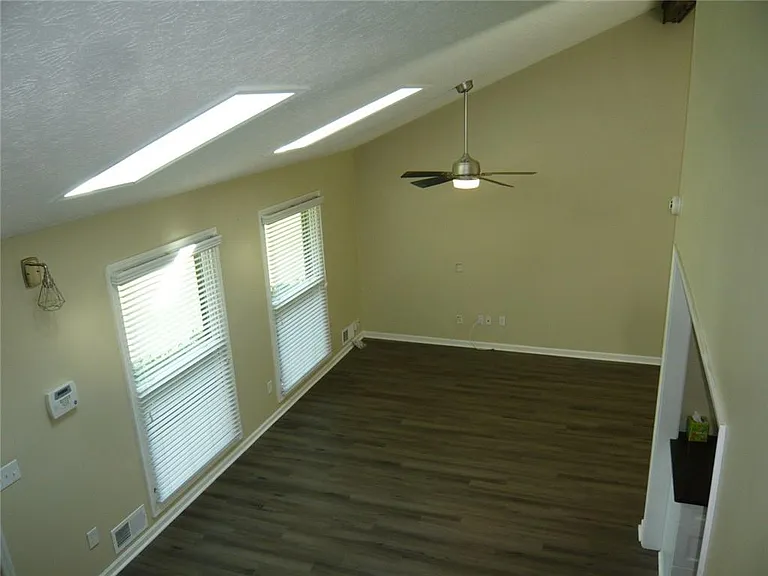 101 Wills Ln — Photo 27