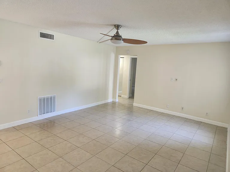 4731 Sable Pine Cir #B1 — Photo 5