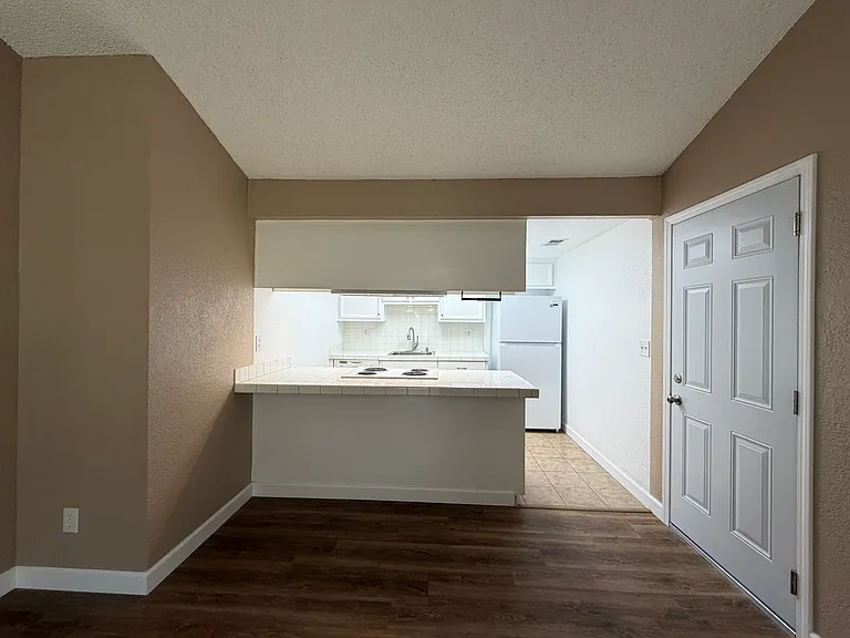 6906 Trovita Way #6906 — Photo 7
