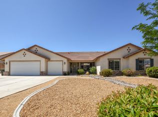 19649 Powhatan Rd, Apple Valley, CA 92308