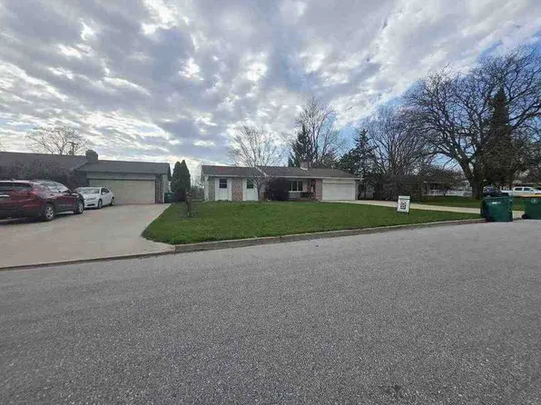 4408 Darla Dr, Bay City, MI 48706
