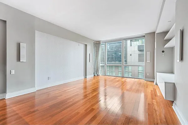 Rented by Douglas Elliman | media 22