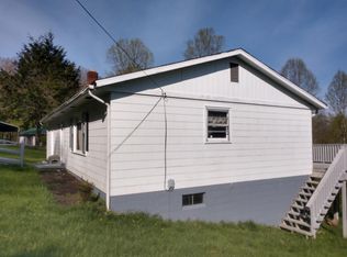 511 Power House Holw, Clintwood, VA 24228