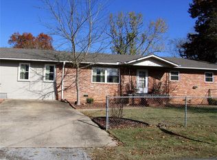 124 Songbird Dr, Tahlequah, OK 74464