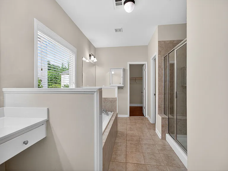 2935 Whitfield Ave — Photo 17