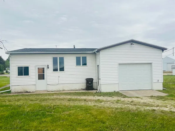 15702 Kilpatrick St, Aplington, IA 50604