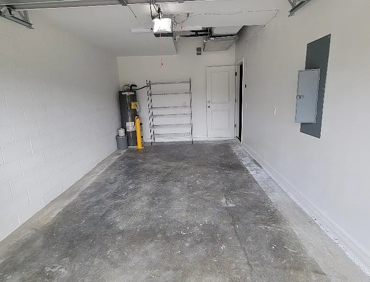 113 Hightower Ave S — Photo 18