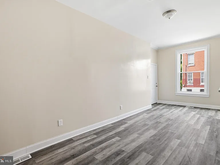 632 W Cumberland St #1 — Photo 3