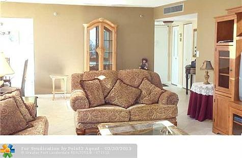 3rd image of 1300 Saint Charles Pl APT 711