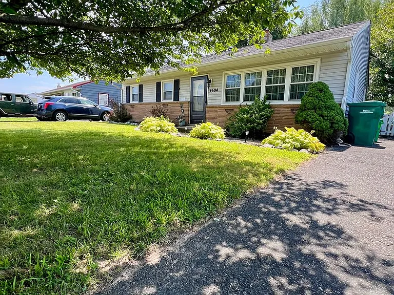 4604 David Dr — Photo 4