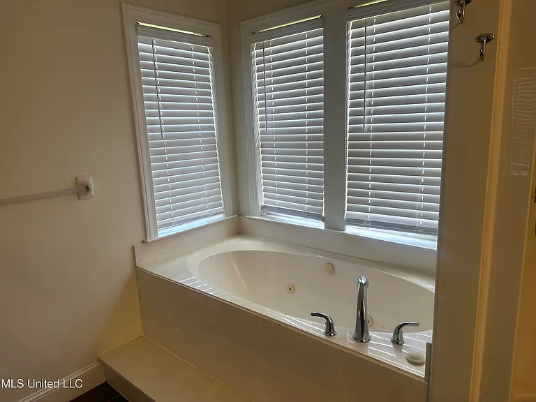 6640 Poplar Corner Rd — Photo 8