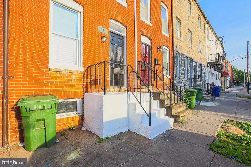 10 S Carey St — Photo 1