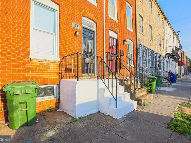 10 S Carey St — Photo 1