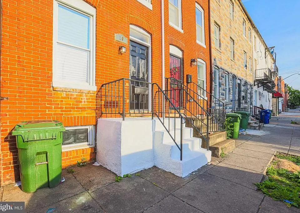 10 S Carey St
