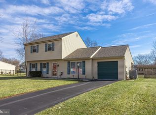1945 Hawthorne Ln, Hatfield, PA 19440
