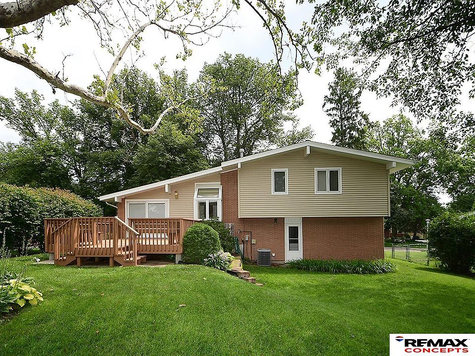 1st image of 801 Driftwood Dr