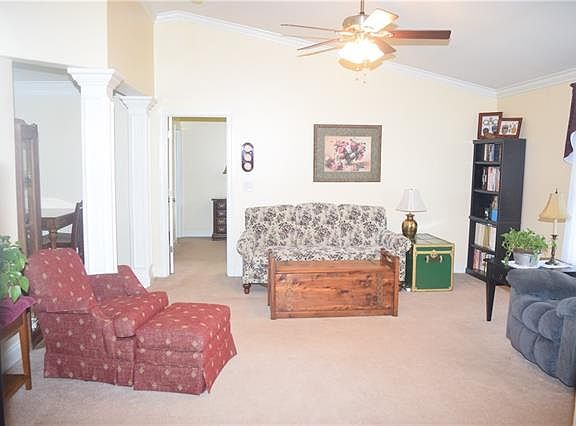 4th image of 52 Glade Creek Dr