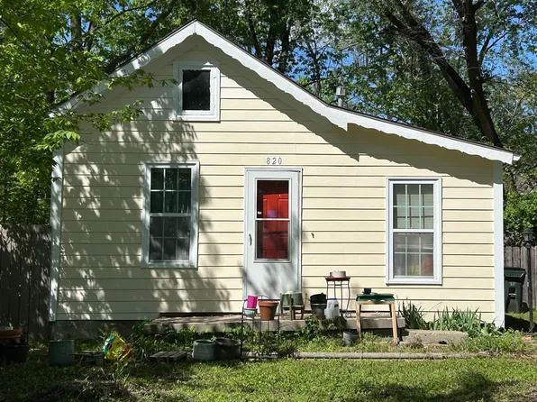820 Garfield St, Lawrence, KS 66044