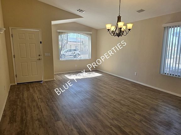 2nd image of 6078 N Panorama Park Dr