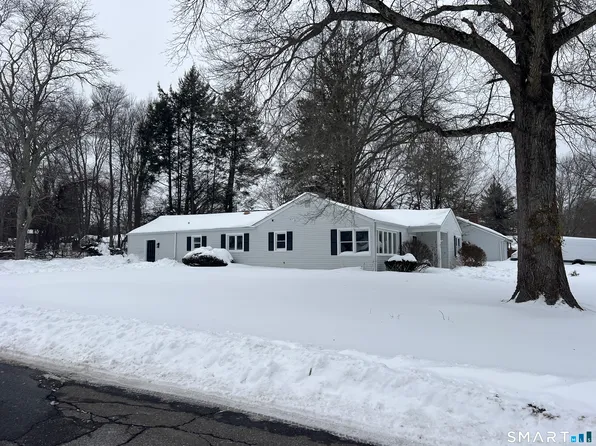 97 Orchard Ln, Watertown, CT 06795
