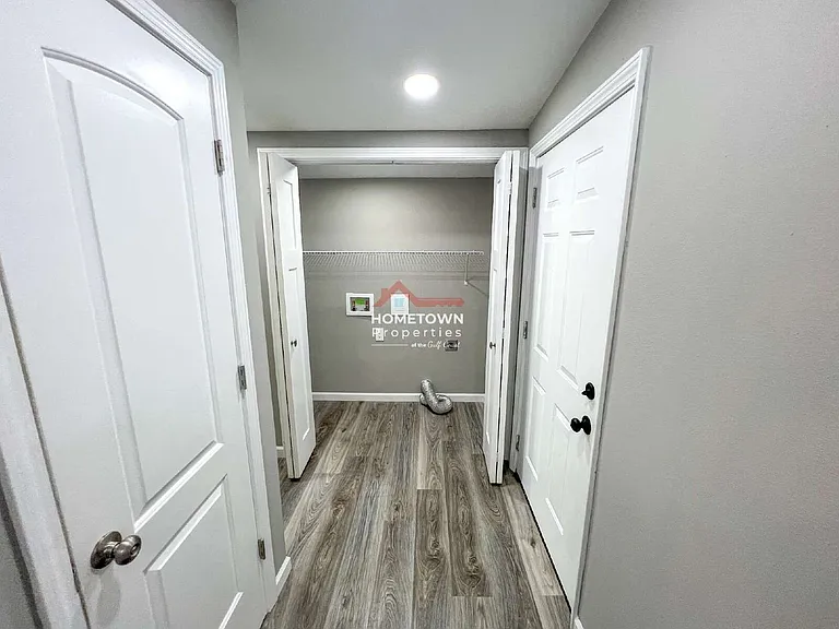 1815 Hallmark Dr — Photo 28