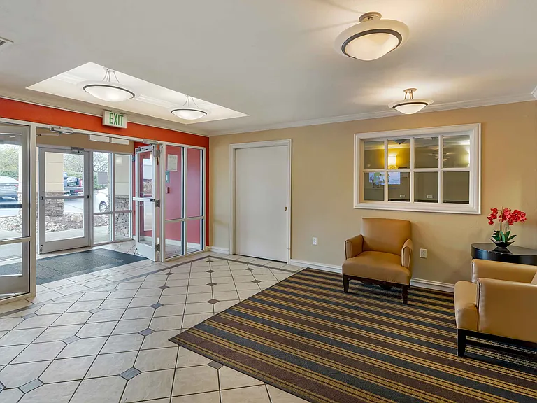 Lobby and Guest Check-in
