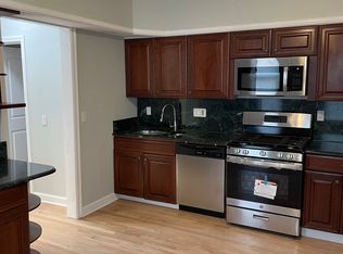 15 Elm Tree Pl #1, Stamford, CT 06906