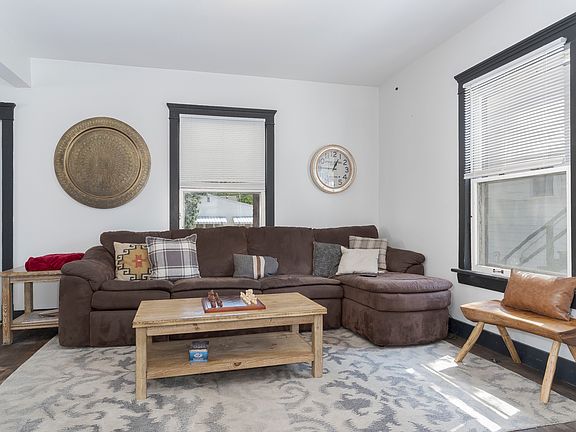 2nd image of 807 S Morris Ave