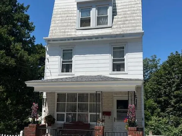 212 Spruce St, Minersville, PA 17954