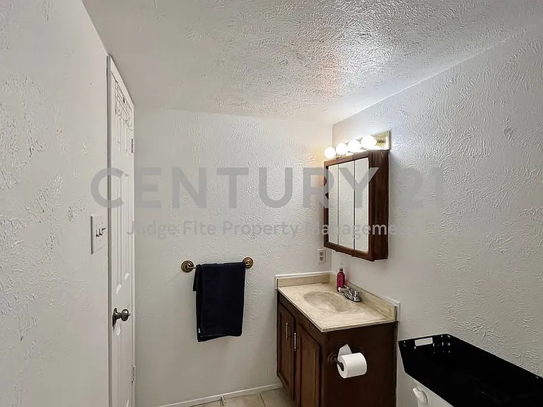 7127 Winterberry Dr — Photo 7