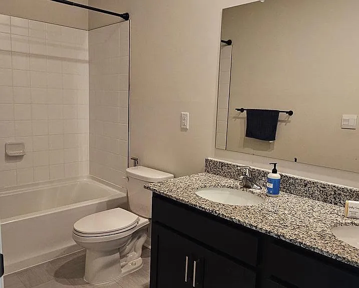 124 Clerkenwell Dr — Photo 8