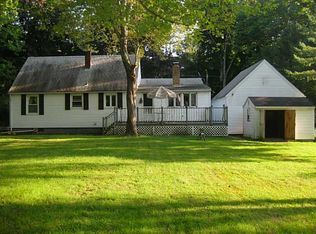 43 Jackson Flat Rd, Scituate, RI 02831