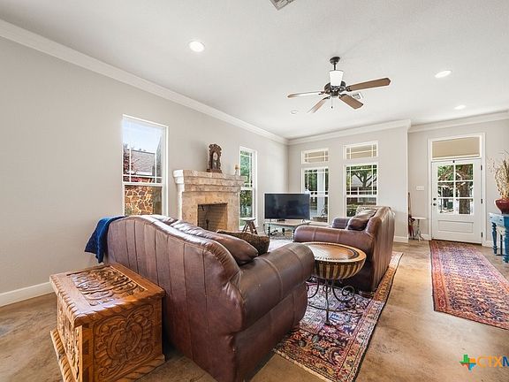 4th image of 2215 Gruene Lake Dr