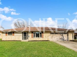 1012 Derringer Dr, Englewood, OH