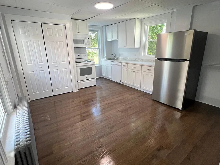 107 James St #1 — Photo 6