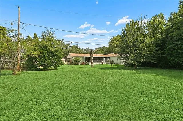 212 Berkley Dr — Photo 17