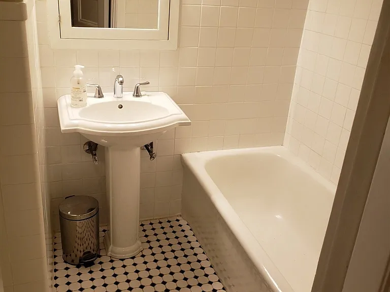 21 Beacon St #6C — Photo 9