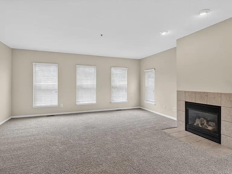 379 Cherry Orchard Rd — Photo 7