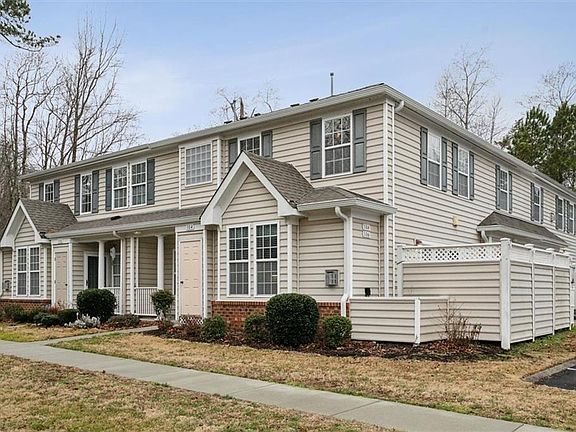 2nd image of 104 Grant Court