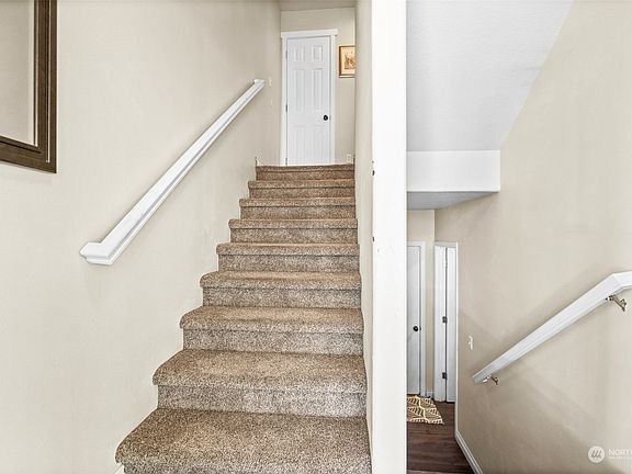 3rd image of 8418 13th Avenue SE
